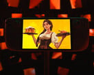 《Yes Chef!》是一款充满烹饪元素的游戏。图为:Steam Deck 设备,显示《Tavern Manager》的游戏封面图片。