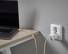 宜家最新的 Sjöss 充电器(如图)输出功率高达 65W。(图片来源:宜家)