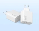 小米 90W HyperCharge 电源适配器（3 端口）（如图）全球首发。(图片来源：小米）