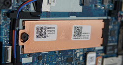 包装精良的 SK Hynix 固态硬盘。