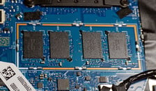 来自SK Hynix的RAM，已焊接。