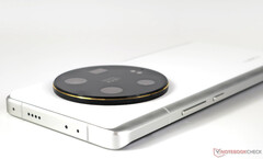 小米 14 Ultra 可能要到 2024 年春季才会上市,图为前代产品。(图片来源:Notebookcheck)