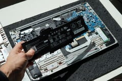 拆解 HP 255 G10