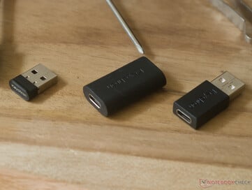 Keychron K3 HE USB-A-C 转接器和 USB-A 加密狗