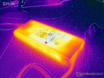 游戏时交流适配器温度超过 45 摄氏度