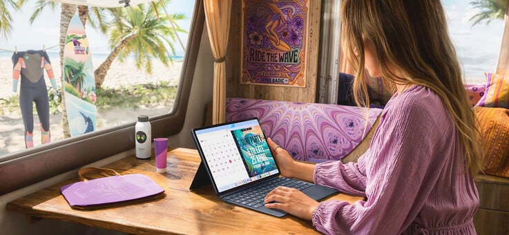 联想 Yoga Tab Gen 2 在生活场景中的展示