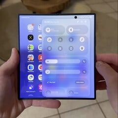 运行 One UI 8.5 的三星Galaxy Z Fold7。(图片来源：SamMobile）
