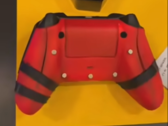 没有背面附件的死侍 x Xbox 手柄。(来源：bilibili）