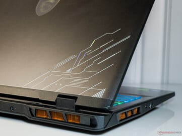 微星 Crosshair 16 HX AI