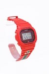 卡西欧 G-Shock x 高知联队 SC DW-5600EP-4 手表。(图片来源：高知联 SC）