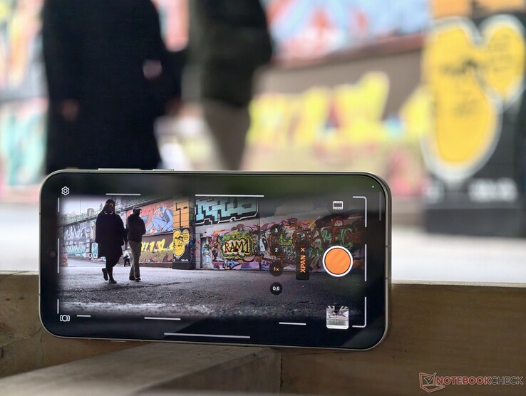 Oppo Find X9 Pro 的 XPan 模式可生成类似于 CinemaScope 的图像