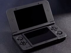 Anbernic RG DDS 的工程原型。