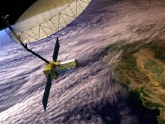 加利福尼亚上空轨道上的 NISAR 卫星概念图（图片来源：NASA 和 JPL-Caltech；已裁剪）