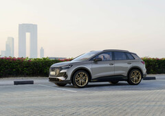 纯电动奥迪 Q4 e-tron 在 2024 车型年进行了一些显著升级。(图片来源：奥迪）