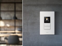 Aqara 即将推出的触摸屏开关 S100（如图）已获得 Matter 认证。(图片来源：Aqara）