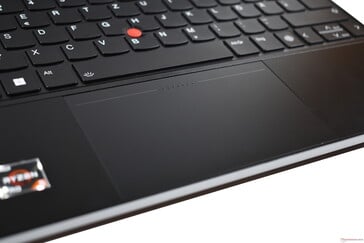 ThinkPad Z13：触觉式触控板