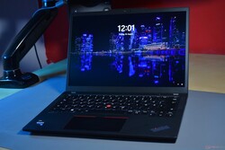 评测中：联想 ThinkPad X13 G4，评测样品由联想提供