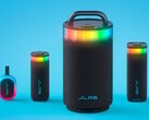 JLab Party 系列蓝牙扬声器具有 RGB 灯光效果、防溅功能和可定制的音效。(图片来源：JLab）