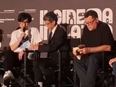 小岛在罗马皮亚扎电影节上发表演讲 
