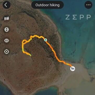 活动追踪功能运行稳定可靠,在户外活动时可显示地图