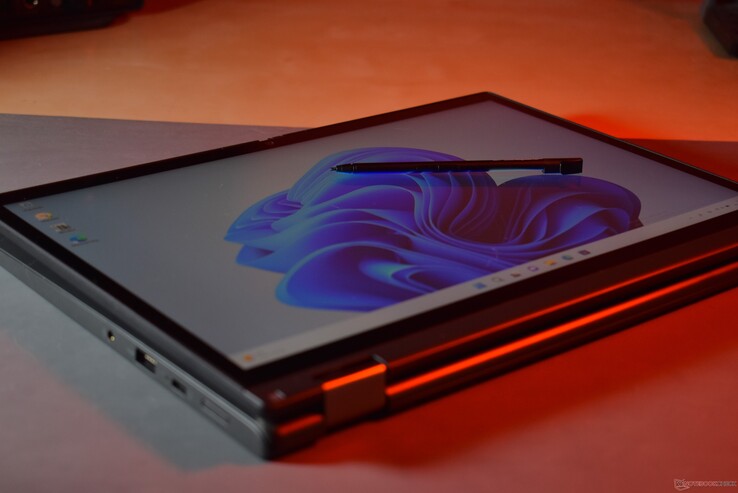 ThinkPad L13 Yoga G4 AMD：触控笔