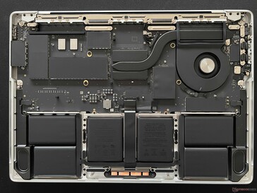 内部布局 MacBook Pro 14 M3