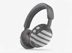 Bose 推出的限量版 Thom Browne QuietComfort Ultra 耳机,价格是标准款的两倍多。
