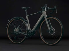 Nuroad Hybrid C:62 Race 400X FE 2027 是一款全新的砾石路电动自行车