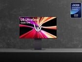 即将推出的 LG 32GX870B 将是 LG 首款采用 Tandem OLED 面板的 4K 显示器。(图片来源：LG）