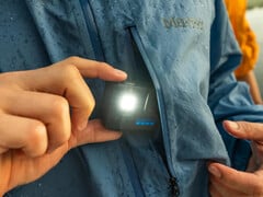 GoPro Hero 配备了明亮的 LED 和 4K/60 FPS 视频功能。(图片来源：GoPro）