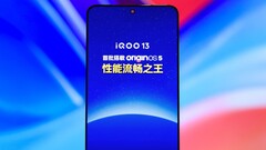 iQOO 13 的显示屏(? 图片来源:Digital Chat Station