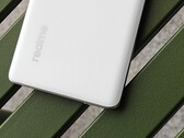 Realme GT 7（？）(图片来源：数字聊天站通过微博发布）