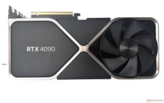 英伟达GeForce RTX 4090 配备 24GB GDDR6X 显存。