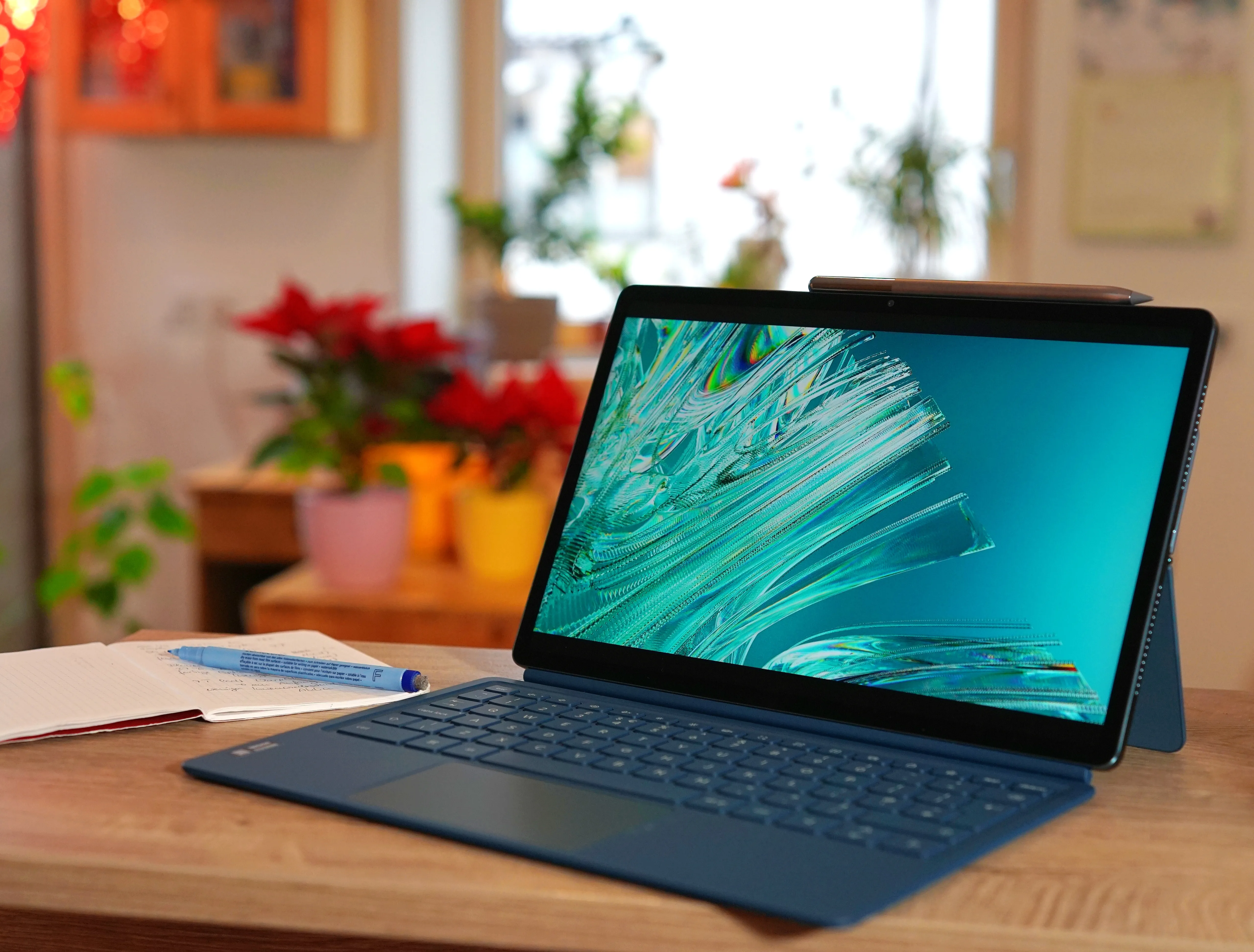 Lenovo_Yoga_Tab_Plus_Teaser1-